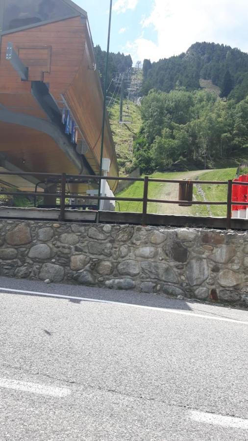 Comfortable Studio With Mountain View In Arinsal 40 M² + Ski Storage Εξωτερικό φωτογραφία